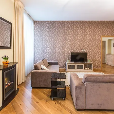 Apartahotel Lux - Ernesta, Free Parking Riga